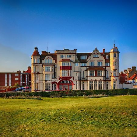 Cliftonville Hotel Cromer Bagian luar foto