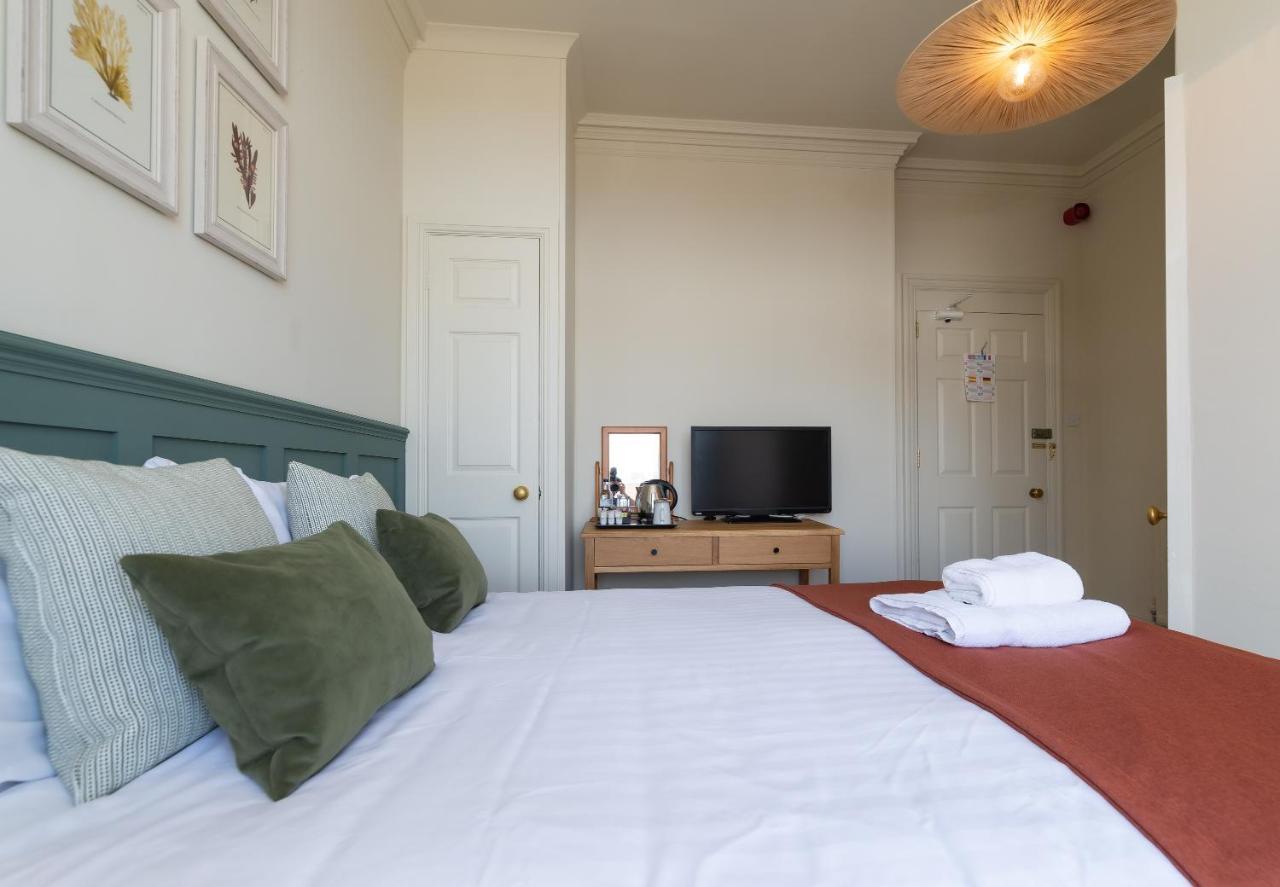 Cliftonville Hotel Cromer Bagian luar foto